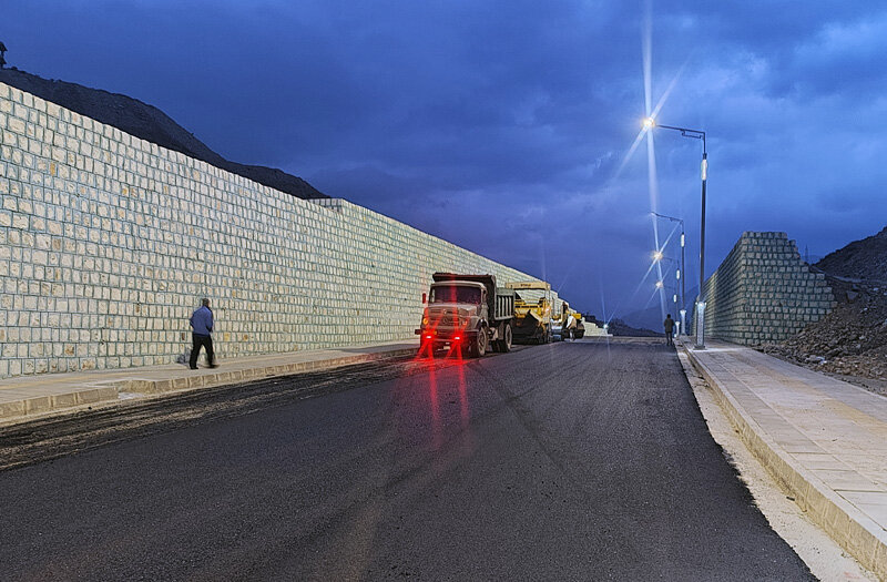 روکش مکانیزه آسفالت رینگ ۳۰ متری اسلامآباد انجام شد