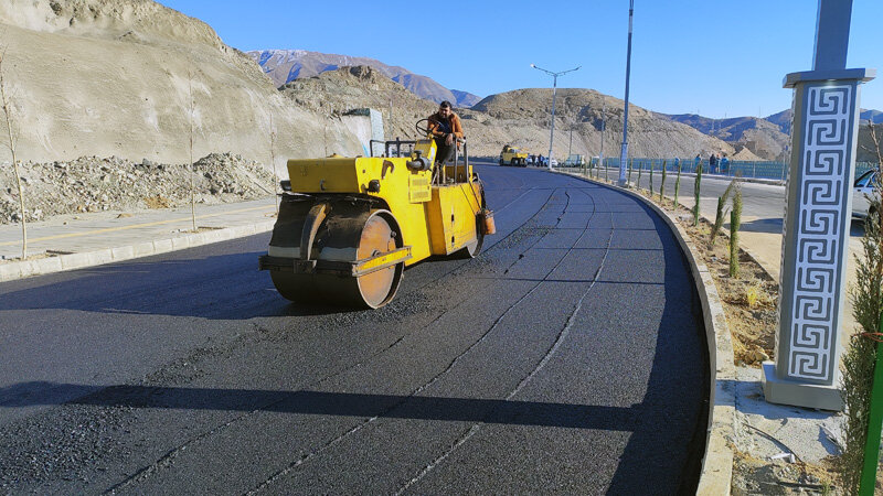 روکش مکانیزه آسفالت رینگ ۳۰ متری اسلامآباد انجام شد