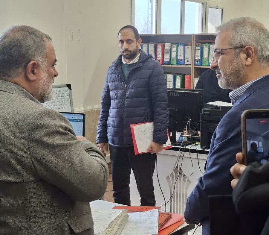 "کیانی" سرزده به محل استقرار موقت شهرداری منطقه ۱ رفت/ احداث ساختمان جدید در ماههای آینده